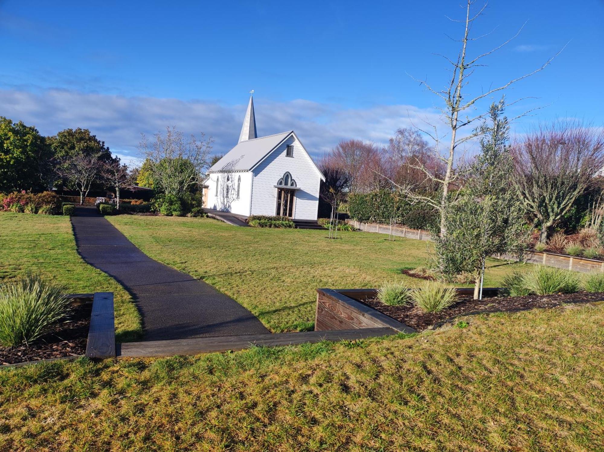 胡卡瀑布品质度假村 陶波 外观 照片 St Peter's Church, 2019